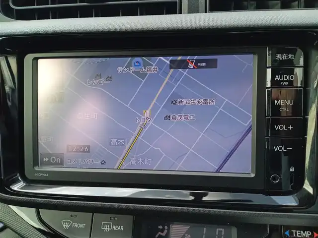 トヨタ アクア S 福井県 2015(平27)年 6.5万km コバルトブルーメタリック ディーラーオプションナビ（NSCP-W64）/・（ワンセグTV/CD/DVD/Bluetooth）/バックカメラ/ビルトインETC/ステアリングスイッチ/オートLEDライト/電動格納ウィンカーミラー/スタッドレスタイヤ積込/スマートキー