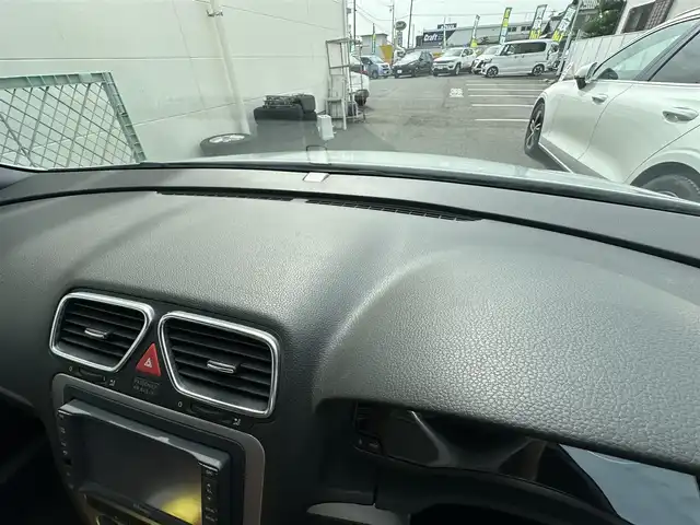 フォルクスワーゲン イオス 2．0T 愛知県 2007(平19)年 5.8万km シルバーエッセンスM ワンオーナー/電動オープン/バックソナー/クルーズコントロール/リモコンキー/ＡＡＣ/HDDナビ/ウィンカーミラー/電動サンルーフ/純正革シート/ETC/純正フォグランプ/ボンネットエアサス/保証書/取扱説明書