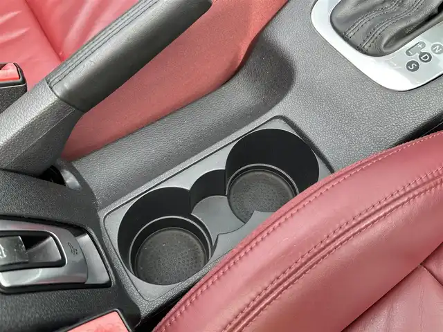 フォルクスワーゲン イオス 2．0T 愛知県 2007(平19)年 5.8万km シルバーエッセンスM ワンオーナー/電動オープン/バックソナー/クルーズコントロール/リモコンキー/ＡＡＣ/HDDナビ/ウィンカーミラー/電動サンルーフ/純正革シート/ETC/純正フォグランプ/ボンネットエアサス/保証書/取扱説明書