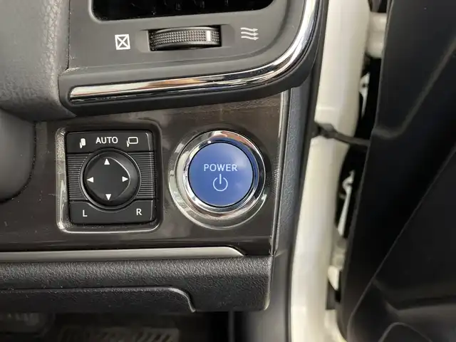 トヨタ クラウン ハイブリッド アスリートS 鹿児島県 2014(平26)年 15.9万km ホワイトパールクリスタルシャイン 純正ナビ/フルセグ/Bluetooth/バックカメラ/クルーズコントロール/ドラレコ/ステアリングリモコン/ビルトインETC/ハンズフリー/オートライト/DNパワーシート/電動格納ミラー/コーナーセンサー