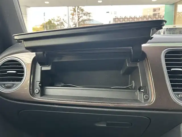 フォルクスワーゲン ザ・ビートル デザイン 愛知県 2015(平27)年 10.2万km グラシオーサブラウンメタリック 純正ナビ/（AM/FM/CD/DVD/BT/フルセグ）/バックカメラ/ETC/フロアマット/純正アルミ/キーレス/取説/保証書