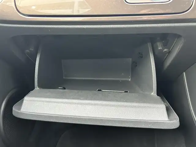 フォルクスワーゲン ザ・ビートル デザイン 愛知県 2015(平27)年 10.2万km グラシオーサブラウンメタリック 純正ナビ/（AM/FM/CD/DVD/BT/フルセグ）/バックカメラ/ETC/フロアマット/純正アルミ/キーレス/取説/保証書