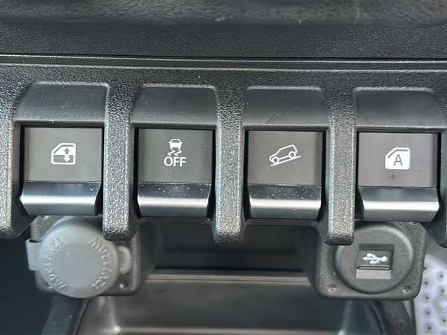 スズキ ジムニー XC 沖縄県 2021(令3)年 2.2万km ブルーイッシュブラックパール3 社外ディスプレイオーディオ（Bluetooth・CD・DVD）/バックカメラ/ドライブレコーダー/ETC/シートヒーター/レーンキープアシスト/衝突軽減システム/オートライト/LEDヘッドライト/ヘッドライトウォッシャー/電動格納ミラー/ステアリングスイッチ/サイドバイザー/マッドフラップ/ウィンカードアミラー