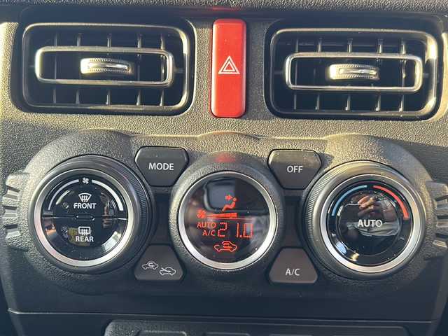 スズキ ジムニー XC 沖縄県 2021(令3)年 2.2万km ブルーイッシュブラックパール3 社外ディスプレイオーディオ（Bluetooth・CD・DVD）/バックカメラ/ドライブレコーダー/ETC/シートヒーター/レーンキープアシスト/衝突軽減システム/オートライト/LEDヘッドライト/ヘッドライトウォッシャー/電動格納ミラー/ステアリングスイッチ/サイドバイザー/マッドフラップ/ウィンカードアミラー