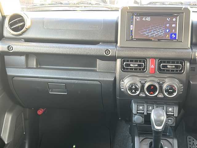 スズキ ジムニー XC 沖縄県 2021(令3)年 2.2万km ブルーイッシュブラックパール3 社外ディスプレイオーディオ（Bluetooth・CD・DVD）/バックカメラ/ドライブレコーダー/ETC/シートヒーター/レーンキープアシスト/衝突軽減システム/オートライト/LEDヘッドライト/ヘッドライトウォッシャー/電動格納ミラー/ステアリングスイッチ/サイドバイザー/マッドフラップ/ウィンカードアミラー