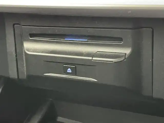 トヨタ アルファード S 愛知県 2020(令2)年 6.4万km パール メーカーナビ　全方位カメラ　リアエンターテイメント　ＪＢＬサウンド　ＤＶＤデッキ　パーキングアシスト　デジタルインナーミラー　ＢＳＭ　ＨＤＭＩ　セーフティセンス　衝突軽減　追従クルコン　ＬＥＤライト　フルセグTV　Bluetooth　前後ドラレコ　両側パワスラ　電動パーキング　フォグ　禁煙車