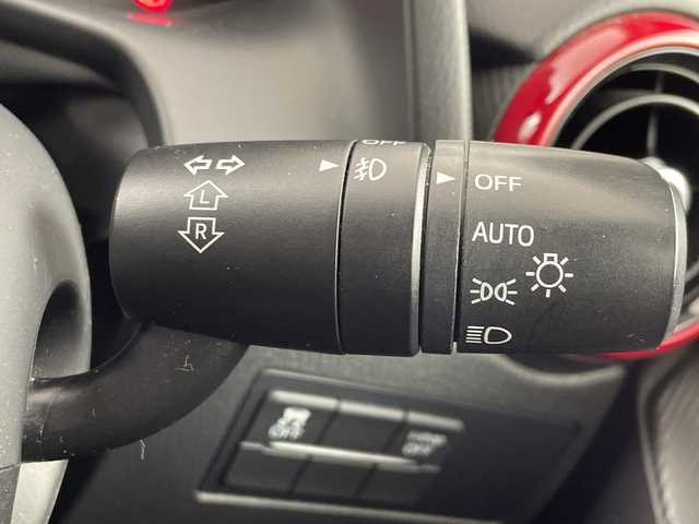 マツダ デミオ XD ミッドセンチュリー 大阪府 2015(平27)年 4万km ソウルレッドプレミアムメタリック スマートシティブレーキサポート/純正メモリナビ/・CD/・DVD/・Bluetooth/・USB/・フルセグTV/バックカメラ/クルーズコントロール/LEDオートライト/フォグランプ/シートヒーター/純正16インチアルミホイール/ヘッドアップディスプレイ/AT誤発進抑制制御/パドルシフト/スマートキー/ETC