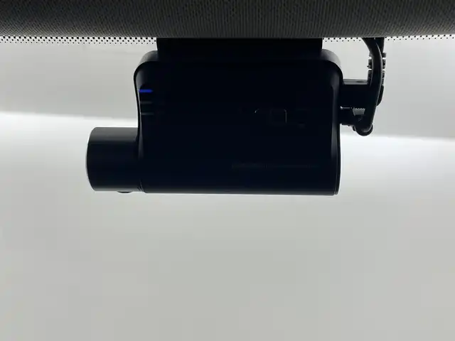 フォルクスワーゲン ポロ TSIハイライン 埼玉県 2018(平30)年 4万km シルバー ＤｉｓｃｏｖｅｒＰｒｏパッケージ　純正ナビ　バックカメラ　ドライブレコーダー　ＥＴＣ２．０　アダプティブクルーズコントロール　ＬＥＤヘッドライト　オートライト　プリクラッシュブレーキ　１６インチアルミ