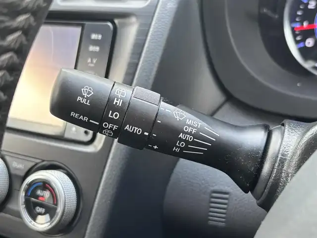 スバル インプレッサ ＸＶ ハイブリッド 2．0i－L アイサイト 宮城県 2013(平25)年 9万km サテンホワイトパール 登録時走行距離89214km/アイサイトver2/純正SDナビ【BT・CD・DVD・AM・FM】/ドラレコ/ETC/社外アルミ17インチ/夏タイヤ積み込み/ドアバイザー/ウィンカーミラー