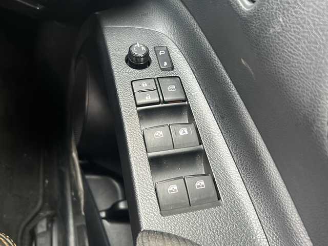 トヨタ シエンタ G クエロ 静岡県 2018(平30)年 5.6万km ホワイトパールクリスタルシャイン 社外ナビ(カロッツェリア)/・CD/DVD/・FM/AM/・フルセグTV/・Bluetooth/・SD/・ミュージックサーバー/主要装備/・バックカメラ/・両側パワースライドドア/・衝突被害軽減システム/・オートハイビーム/・レーンディパーチャーアラート/・先行車発進お知らせ/・ＥＴＣ/・アイドリングストップ/・横滑り防止装置/・ＬＥＤヘッドライト/・ハーフレザー
