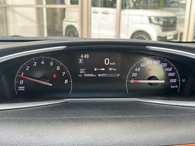 トヨタ シエンタ G クエロ 静岡県 2018(平30)年 5.6万km ホワイトパールクリスタルシャイン 社外ナビ(カロッツェリア)/・CD/DVD/・FM/AM/・フルセグTV/・Bluetooth/・SD/・ミュージックサーバー/主要装備/・バックカメラ/・両側パワースライドドア/・衝突被害軽減システム/・オートハイビーム/・レーンディパーチャーアラート/・先行車発進お知らせ/・ＥＴＣ/・アイドリングストップ/・横滑り防止装置/・ＬＥＤヘッドライト/・ハーフレザー