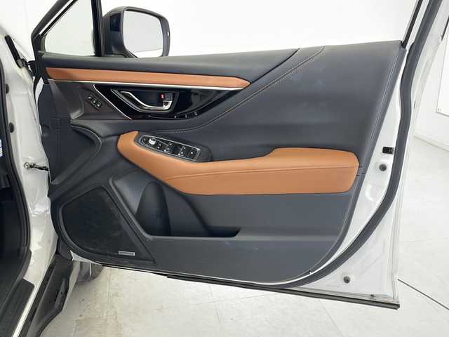 スバル アウトバック リミテッドEX 千葉県 2022(令4)年 3.6万km クリスタルホワイトP 純正ナビ/AM/FM/BT/USB/AUX/フルセグTV/ハーマンカードンスピーカー/バック/サイドカメラ/アダプティブクルーズコントロール/ハンドル支援/ステアリングヒーター/スポーツペダル/パワーバックドア/パドルシフト/ビルトインETC/衝突被害軽減ブレーキ/側後方支援/誤発進抑制装置