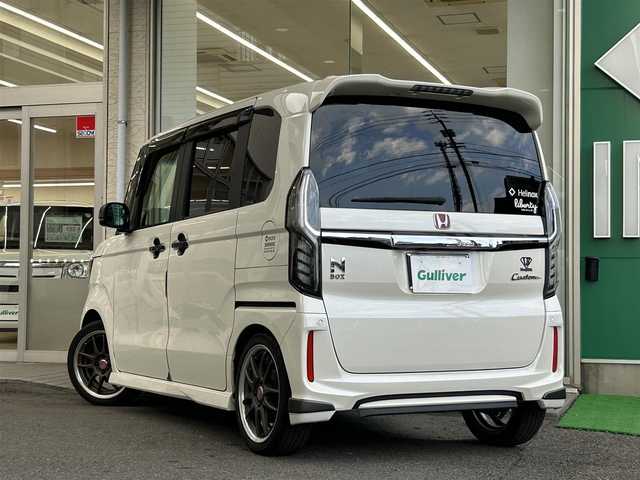ホンダ Ｎ ＢＯＸ カスタム G L ホンダセンシング 高知県 2018(平30)年 9.8万km プレミアムホワイトパールⅡ ワンオーナー　/WORKSアルミホイール /SILK BLazeエアロ/片側パワスラ /フルセグナビ (AVIC-RZ901)/【Bluetooth CD TV 】/バックカメラ /前後ドラレコ /ETC /カーテンエアバック /衝突被害軽減システム/レーンキープアシスト/レザー調シートカバー/ドアバイザー