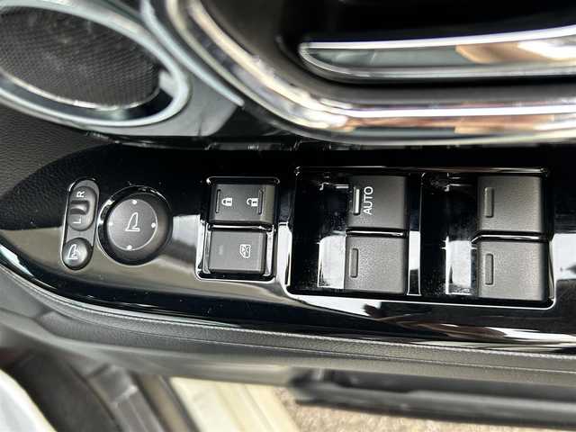 ホンダ Ｎ ＢＯＸ カスタム G L ホンダセンシング 高知県 2018(平30)年 9.8万km プレミアムホワイトパールⅡ ワンオーナー　/WORKSアルミホイール /SILK BLazeエアロ/片側パワスラ /フルセグナビ (AVIC-RZ901)/【Bluetooth CD TV 】/バックカメラ /前後ドラレコ /ETC /カーテンエアバック /衝突被害軽減システム/レーンキープアシスト/レザー調シートカバー/ドアバイザー