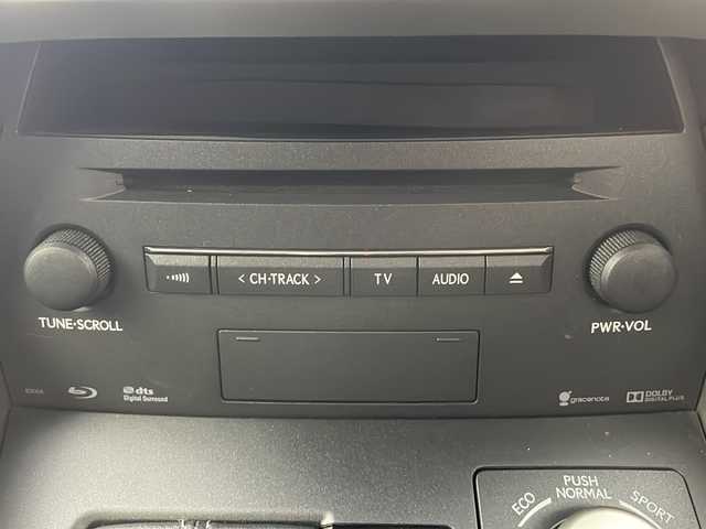 レクサス ＮＸ 300h Iパッケージ 岐阜県 2016(平28)年 5.4万km ソニッククォーツ レーダークルーズコントロール（追従あり）/パドルシフト/ステアリングリモコン/ステアリングヒーター/シートヒーター/衝突軽減ブレーキ/横滑り防止装置/オートライト/オートハイビーム/コーナーセンサー/レーンキープアシスト/純正フロアマット/純正アルミホイール/パワーシート/シートメモリ/プッシュスタート/スマートキー/スペアキー（1本）/電格ミラー/ETC