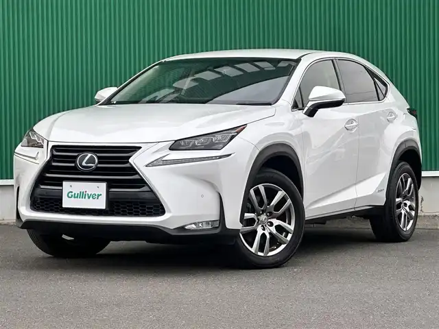 レクサス ＮＸ 300h Iパッケージ 宮城県 2016(平28)年 5.4万km ソニッククォーツ プリクラッシュセーフティシステムセット/・ミリ波レーダー式プリクラッシュセーフティ/・レーダークルーズコントロール/レーンディパーチャーアラート/・ステアリング制御付レーンディパーチャーアラート/・オートマチックハイビーム/クリアランスソナー＋バックソナー/パワーバックドア/＝＝＝/純正ナビナビSDカード無/・CD/DVD/・Bluetooth/・フルセグTV/サイドカメラ/バックカメラ/ビルトインETC/ドライブレコーダー/L_tex（合皮）シート/シートヒーター/ステアリングヒーター/パワーシート（運転席メモリー機能付）/革巻きステアリング/ステアリングスイッチ/パドルシフト/電動パーキングブレーキ/ブレーキホールド/角型3眼LEDヘッドランプ/LEDデイライト/フォグランプ/オートライト/スマートキー＆プッシュスタート/スペアキー1本/電動格納ミラー/純正18インチAW/純正フロアマット/トノカバー/W/サイド/カーテンエアバッグ/取扱説明書