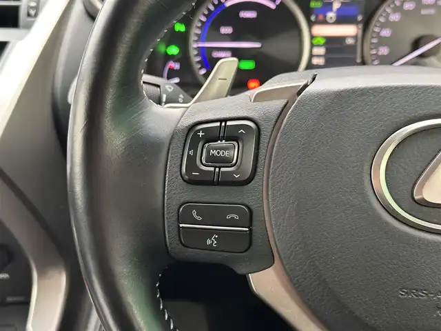 レクサス ＮＸ 300h Iパッケージ 宮城県 2016(平28)年 5.4万km ソニッククォーツ プリクラッシュセーフティシステムセット/・ミリ波レーダー式プリクラッシュセーフティ/・レーダークルーズコントロール/レーンディパーチャーアラート/・ステアリング制御付レーンディパーチャーアラート/・オートマチックハイビーム/クリアランスソナー＋バックソナー/パワーバックドア/＝＝＝/純正ナビナビSDカード無/・CD/DVD/・Bluetooth/・フルセグTV/サイドカメラ/バックカメラ/ビルトインETC/ドライブレコーダー/L_tex（合皮）シート/シートヒーター/ステアリングヒーター/パワーシート（運転席メモリー機能付）/革巻きステアリング/ステアリングスイッチ/パドルシフト/電動パーキングブレーキ/ブレーキホールド/角型3眼LEDヘッドランプ/LEDデイライト/フォグランプ/オートライト/スマートキー＆プッシュスタート/スペアキー1本/電動格納ミラー/純正18インチAW/純正フロアマット/トノカバー/W/サイド/カーテンエアバッグ/取扱説明書