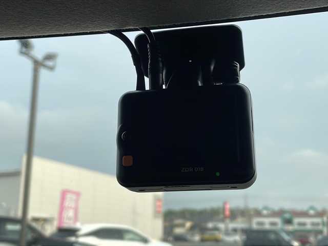 スズキ スイフト スポーツ 島根県 2024(令6)年 0.1万km スーパーブラックパール 社外ナビ/Bluetooth CD DVD USB/フルセグ TV/アラウンドビューカメラ/ブラインドスポットモニター/前後ドライブレコーダ/ETC/横滑り防止装置/コーナーセンサー/レーンキープアシスト/盗難防止装置/オートライト/衝突被害軽減システム/LEDヘッドライト/純正17インチアルミホイール/運転席シートヒーター/保証書/取扱説明書