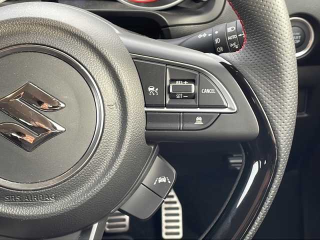 スズキ スイフト スポーツ 島根県 2024(令6)年 0.1万km スーパーブラックパール 社外ナビ/Bluetooth CD DVD USB/フルセグ TV/アラウンドビューカメラ/ブラインドスポットモニター/前後ドライブレコーダ/ETC/横滑り防止装置/コーナーセンサー/レーンキープアシスト/盗難防止装置/オートライト/衝突被害軽減システム/LEDヘッドライト/純正17インチアルミホイール/運転席シートヒーター/保証書/取扱説明書