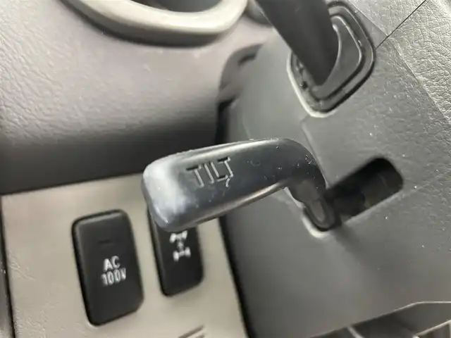 トヨタ ハイラックス サーフ SSR－X LTD 富山県 2009(平21)年 14.2万km ブラック ４WD/社外ＨＤＤナビ（ＣＮ－ＨＷ８００Ｄ）（ＣＤ　ＤＶＤ　ＭＳＶ）/フルセグTV　/ＥＴＣ　/ステップ　/キーレス　/オートライト　/バックドアはイージークローザー　/純正マット・バイザー　/保証書、取扱説明書