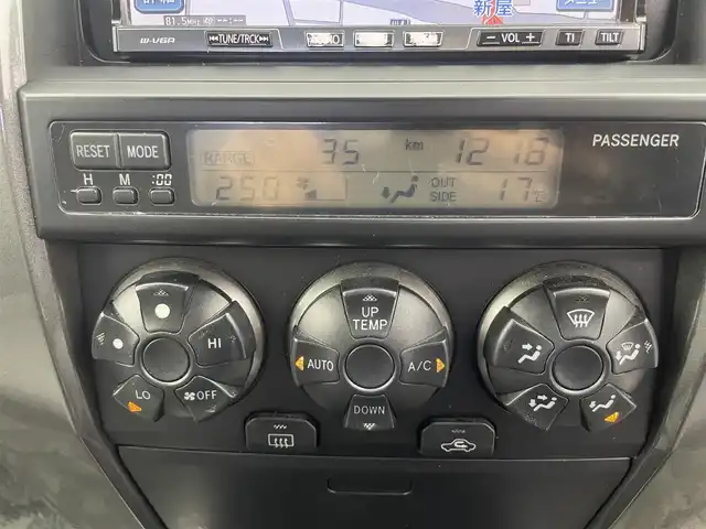 トヨタ ハイラックス サーフ SSR－X LTD 富山県 2009(平21)年 14.2万km ブラック ４WD/社外ＨＤＤナビ（ＣＮ－ＨＷ８００Ｄ）（ＣＤ　ＤＶＤ　ＭＳＶ）/フルセグTV　/ＥＴＣ　/ステップ　/キーレス　/オートライト　/バックドアはイージークローザー　/純正マット・バイザー　/保証書、取扱説明書