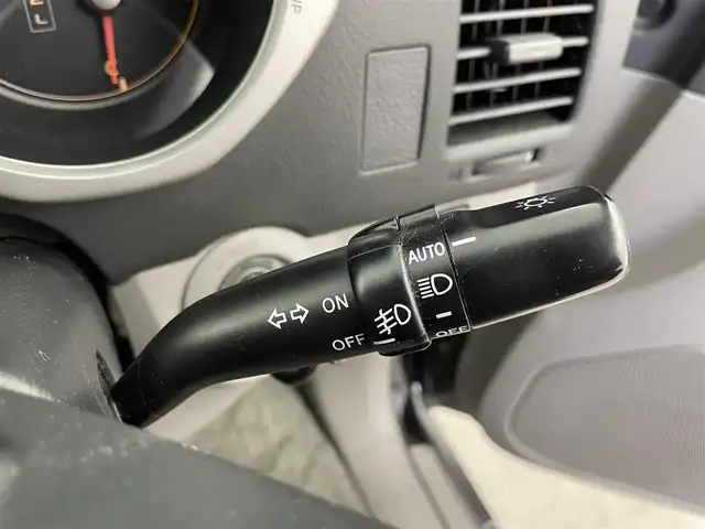 トヨタ ハイラックス サーフ SSR－X LTD 富山県 2009(平21)年 14.2万km ブラック ４WD/社外ＨＤＤナビ（ＣＮ－ＨＷ８００Ｄ）（ＣＤ　ＤＶＤ　ＭＳＶ）/フルセグTV　/ＥＴＣ　/ステップ　/キーレス　/オートライト　/バックドアはイージークローザー　/純正マット・バイザー　/保証書、取扱説明書