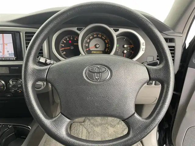 トヨタ ハイラックス サーフ SSR－X LTD 富山県 2009(平21)年 14.2万km ブラック ４WD/社外ＨＤＤナビ（ＣＮ－ＨＷ８００Ｄ）（ＣＤ　ＤＶＤ　ＭＳＶ）/フルセグTV　/ＥＴＣ　/ステップ　/キーレス　/オートライト　/バックドアはイージークローザー　/純正マット・バイザー　/保証書、取扱説明書