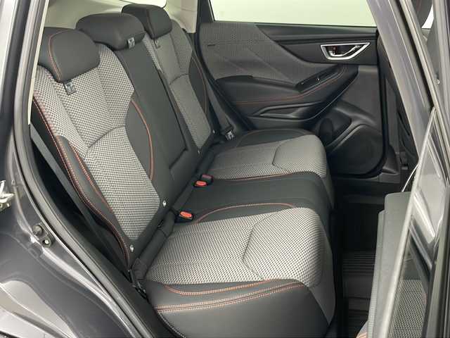 スバル フォレスター X－ブレイク 道央・札幌 2020(令2)年 3.6万km グレー ・4WD/・DIATONEナビ/　CD/BT/USB/SD/・フルセグTV/・バックカメラ/・サイドカメラ/・ドライブレコーダー/・X-MODE/・アイサイトVer3/  プリクラッシュブレーキ/　AT誤発進抑制　前後/　後退時ブレーキアシスト/　全車速追従クルーズコントロール/　アクティブレーンキープ/　先行車発進お知らせ/　車線逸脱警報/　ふらつき警報/・ハーフレザーシート/・前席パワーシート/・全席シートヒーター/・革巻ステアリング/・ステアリングリモコン/・ステアリングヒーター/・ブラインドスポットモニター/・ETC/・アイドリングストップ/・オートライト/・LEDヘッドライト/・フォグランプ/・リアフォグランプ/・純正ラバーマット/・スマートキー/・17インチ純正アルミホイール/・取扱説明書/・保証書