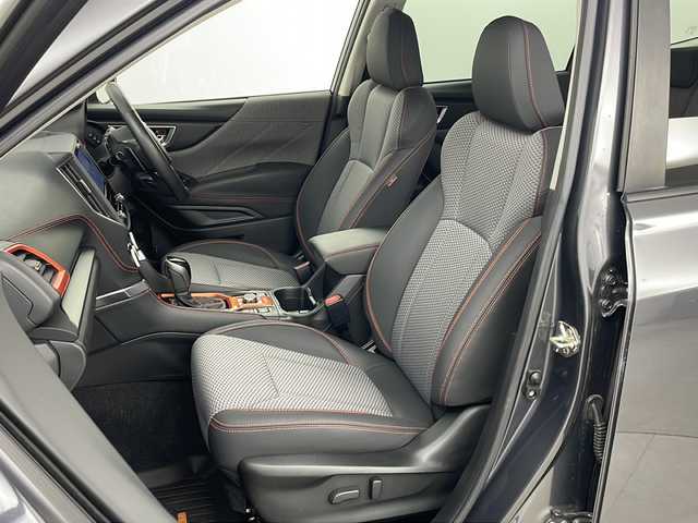 スバル フォレスター X－ブレイク 道央・札幌 2020(令2)年 3.6万km グレー ・4WD/・DIATONEナビ/　CD/BT/USB/SD/・フルセグTV/・バックカメラ/・サイドカメラ/・ドライブレコーダー/・X-MODE/・アイサイトVer3/  プリクラッシュブレーキ/　AT誤発進抑制　前後/　後退時ブレーキアシスト/　全車速追従クルーズコントロール/　アクティブレーンキープ/　先行車発進お知らせ/　車線逸脱警報/　ふらつき警報/・ハーフレザーシート/・前席パワーシート/・全席シートヒーター/・革巻ステアリング/・ステアリングリモコン/・ステアリングヒーター/・ブラインドスポットモニター/・ETC/・アイドリングストップ/・オートライト/・LEDヘッドライト/・フォグランプ/・リアフォグランプ/・純正ラバーマット/・スマートキー/・17インチ純正アルミホイール/・取扱説明書/・保証書