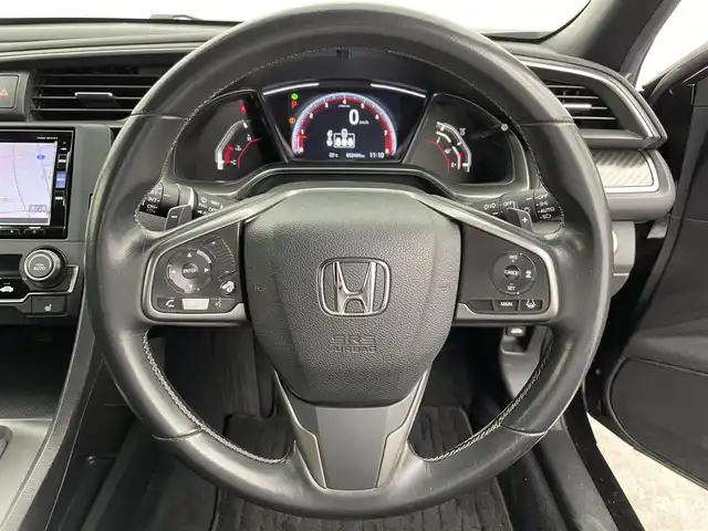 ホンダ シビック ハッチバック 富山県 2018(平30)年 5.4万km クリスタルブラックパール 純正ナビ（AM/FM/CD/DVD/USB/SD/BT）/フルセグTV/バックカメラ/アダプティブクルーズコントロール/衝突被害軽減ブレーキ/レーンキープアシスト/LEDヘッドライト/オートマチックハイビーム/前席シートヒーター/スマートキー×２/プッシュスタート/ビルトインETC/ドライブレコーダー/純正フロアマット/取扱説明書/保証書