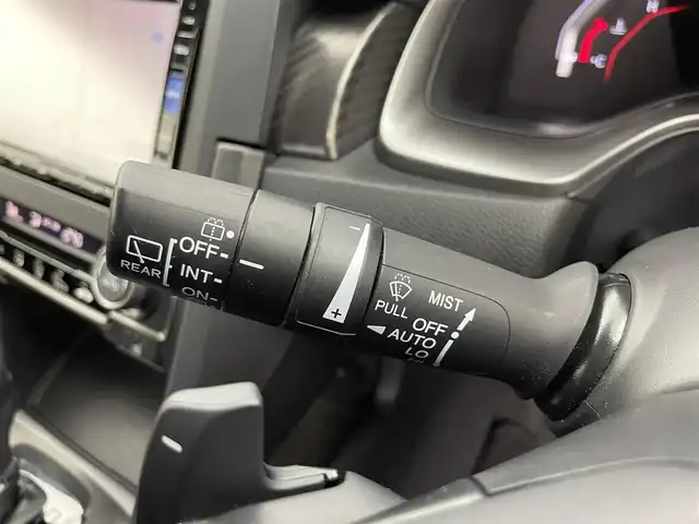 ホンダ シビック ハッチバック 富山県 2018(平30)年 5.4万km クリスタルブラックパール 純正ナビ（AM/FM/CD/DVD/USB/SD/BT）/フルセグTV/バックカメラ/アダプティブクルーズコントロール/衝突被害軽減ブレーキ/レーンキープアシスト/LEDヘッドライト/オートマチックハイビーム/前席シートヒーター/スマートキー×２/プッシュスタート/ビルトインETC/ドライブレコーダー/純正フロアマット/取扱説明書/保証書