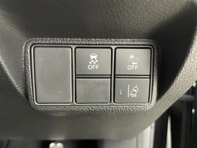 ホンダ シビック ハッチバック 富山県 2018(平30)年 5.4万km クリスタルブラックパール 純正ナビ（AM/FM/CD/DVD/USB/SD/BT）/フルセグTV/バックカメラ/アダプティブクルーズコントロール/衝突被害軽減ブレーキ/レーンキープアシスト/LEDヘッドライト/オートマチックハイビーム/前席シートヒーター/スマートキー×２/プッシュスタート/ビルトインETC/ドライブレコーダー/純正フロアマット/取扱説明書/保証書