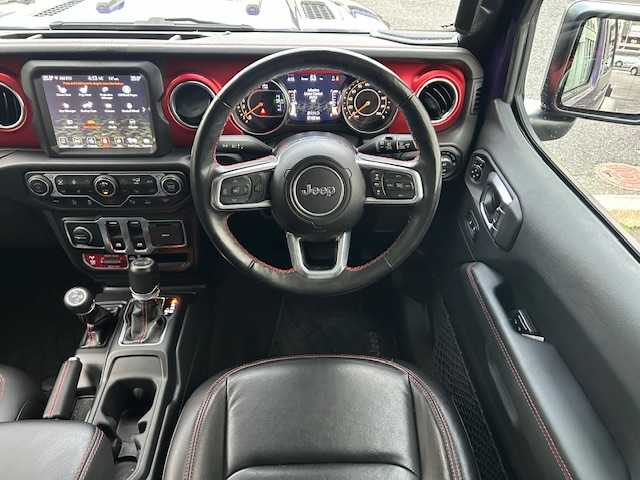 クライスラー・ジープ ジープ ラングラー ルビコン 東京都 2023(令5)年 5.8万km パープル ワンオーナー/純正HDDナビ【AM/FM/BT/AUX】/ブラインドスポットモニター/クルーズコントロール/衝突被害軽減システム/横滑り防止装置/レザーシート/シートヒーター【運転席側+助手席側】/純正フロアマット/オートライト/ドライブレコーダー/ETC2.0 /USB入力端子/保証書/取扱説明書/スペアキー×1