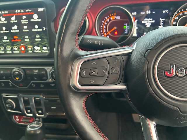 クライスラー・ジープ ジープ ラングラー ルビコン 東京都 2023(令5)年 5.8万km パープル ワンオーナー/純正HDDナビ【AM/FM/BT/AUX】/ブラインドスポットモニター/クルーズコントロール/衝突被害軽減システム/横滑り防止装置/レザーシート/シートヒーター【運転席側+助手席側】/純正フロアマット/オートライト/ドライブレコーダー/ETC2.0 /USB入力端子/保証書/取扱説明書/スペアキー×1