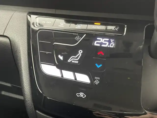 日産 ルークス HWS X プロパイロットED 埼玉県 2020(令2)年 4.1万km スパークリングレッドM プロパイロット/純正9インチSDナビ（MM320D-L）/　DTV CD DVD BT USB SD/両側パワースライド/バックカメラ/ベンチシート/シートバックテーブル/リアサーキュレーター/インテリジェントエマージェンシーブレーキ/LDW（車線逸脱警報）/VDC（ビークルダイナミクスコントロールシステム）/アイドリングストップ/純正前方ドライブレコーダー/ビルトインETC/エンジンスタートボタン/スマートキー/スペアキー/オートライト/純正LEDヘッドライト＆フォグランプ/純正アルミホイール