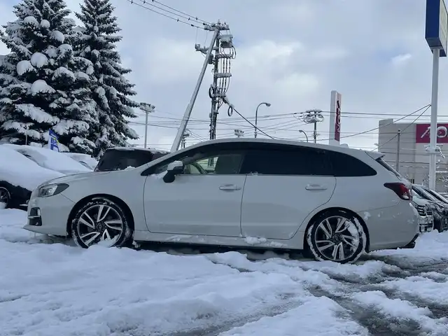 スバル レヴォーグ 1．6GT－S アイサイト 道北・旭川 2014(平26)年 8.3万km クリスタルホワイトP (株)IDOMが運営する【じしゃロン旭川店】の自社ローン対象車両になります。こちらは現金ご利用時の価格です。自社ローンご希望の方は別途その旨お申付け下さい。/ /・社外ナビ(CD/DVD/ブルーレイ/BT/SD/フルセグ)/・バックカメラ/・ETC/・アイサイト/・クルーズコントロール/・パドルシフト/・ステアリングリモコン/・両席パワーシート/・電動格納ウィンカーミラー/・積込スタッドレスタイヤ 純正AW225/45R18/・取扱説明書