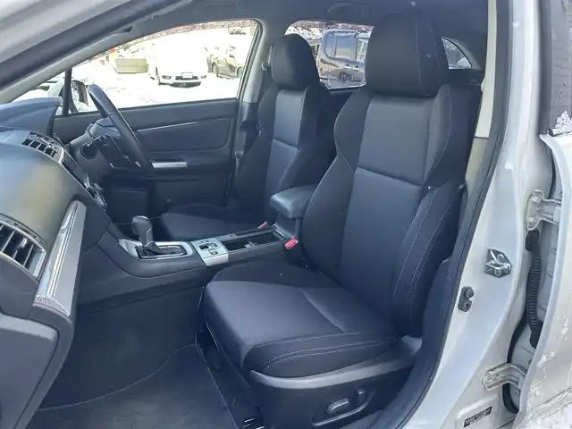 スバル レヴォーグ 1．6GT－S アイサイト 道北・旭川 2014(平26)年 8.3万km クリスタルホワイトP (株)IDOMが運営する【じしゃロン旭川店】の自社ローン対象車両になります。こちらは現金ご利用時の価格です。自社ローンご希望の方は別途その旨お申付け下さい。/ /・社外ナビ(CD/DVD/ブルーレイ/BT/SD/フルセグ)/・バックカメラ/・ETC/・アイサイト/・クルーズコントロール/・パドルシフト/・ステアリングリモコン/・両席パワーシート/・電動格納ウィンカーミラー/・積込スタッドレスタイヤ 純正AW225/45R18/・取扱説明書