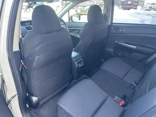 スバル レヴォーグ 1．6GT－S アイサイト 道北・旭川 2014(平26)年 8.3万km クリスタルホワイトP (株)IDOMが運営する【じしゃロン旭川店】の自社ローン対象車両になります。こちらは現金ご利用時の価格です。自社ローンご希望の方は別途その旨お申付け下さい。/ /・社外ナビ(CD/DVD/ブルーレイ/BT/SD/フルセグ)/・バックカメラ/・ETC/・アイサイト/・クルーズコントロール/・パドルシフト/・ステアリングリモコン/・両席パワーシート/・電動格納ウィンカーミラー/・積込スタッドレスタイヤ 純正AW225/45R18/・取扱説明書