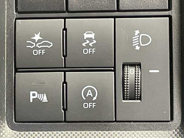 トヨタ ライズ G 岐阜県 2022(令4)年 3.4万km ブラックマイカメタリック 純正SDナビ【NSZT-W68T】/・フルセグ/BT/CD/DVD/バックカメラ/ETC/ドライブレコーダー/コーナーセンサー/スマートアシスト/・衝突軽減ブレーキ/・レーンキープ/・誤発進抑制機能/・先行車発進お知らせ/LEDヘッドライト/・フォグランプ/プッシュスタート/スマートキー/純正フロアマット/純正ドアバイザー