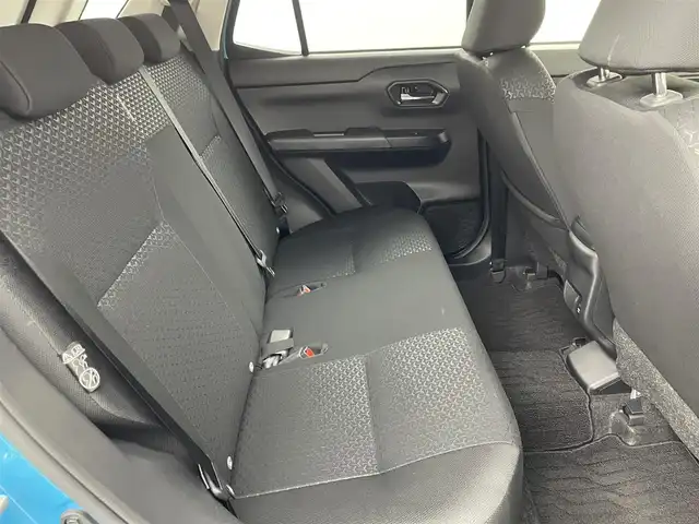 トヨタ ライズ X 福岡県 2019(令1)年 0.8万km ターコイズブルーマイカメタリック 純正メーカーナビ（Ｂｌｕｅｔｏｏｔｈ，ＴＶ）　/前方ドライブレコーダー　/横滑り防止装置　/アダプティブハイビームシステム　/ＭＴモード付き　/プッシュスタート　/電動格納式ドアミラー　/ＬＥＤ　/純正フロアマット