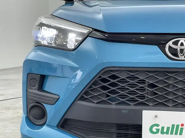 トヨタ ライズ X 福岡県 2019(令1)年 0.8万km ターコイズブルーマイカメタリック 純正メーカーナビ（Ｂｌｕｅｔｏｏｔｈ，ＴＶ）　/前方ドライブレコーダー　/横滑り防止装置　/アダプティブハイビームシステム　/ＭＴモード付き　/プッシュスタート　/電動格納式ドアミラー　/ＬＥＤ　/純正フロアマット