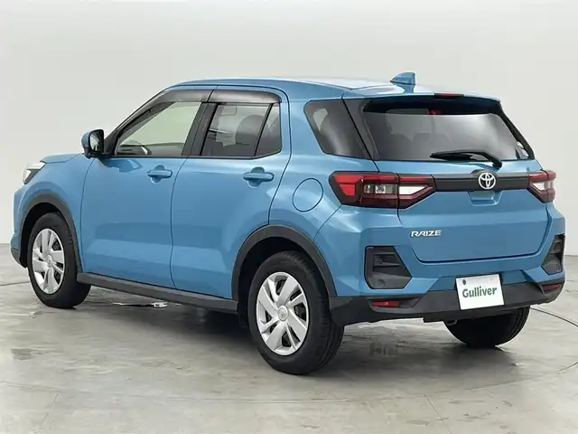トヨタ ライズ X 福岡県 2019(令1)年 0.8万km ターコイズブルーマイカメタリック 純正メーカーナビ（Ｂｌｕｅｔｏｏｔｈ，ＴＶ）　/前方ドライブレコーダー　/横滑り防止装置　/アダプティブハイビームシステム　/ＭＴモード付き　/プッシュスタート　/電動格納式ドアミラー　/ＬＥＤ　/純正フロアマット