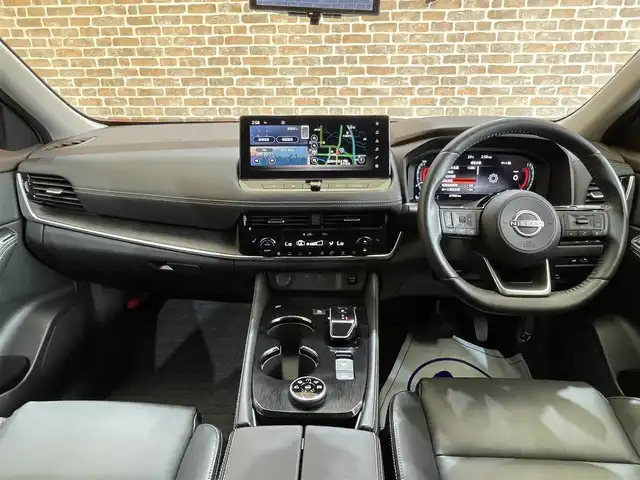 日産 エクストレイル G e－4ORCE 岩手県 2022(令4)年 2.8万km オレンジⅡ サンライズオレンジ・スーパーブラック２トーン/４WD/プロパイロット/アラウンドビューモニター/プロパイロットパーキング/ヘッドアップディスプレイ/インテリジェントルームミラー/エマージェンシーブレーキ/ワイヤレス充電/コーナーセンサー/踏み間違い衝突防止アシスト/ヒルディセントコントロール/ドライブモードセレクト/テーラーフィット素材シート/パワーシート/シートヒーター/ステアリングヒーター/12.3型ナビ/（USB/Bluetooth/フルセグ/AppleCarPlay/AndroidAuto）/ETC2.0/AC100V1500Wコンセント/LEDヘッドライト/純正１９インチアルミホイール