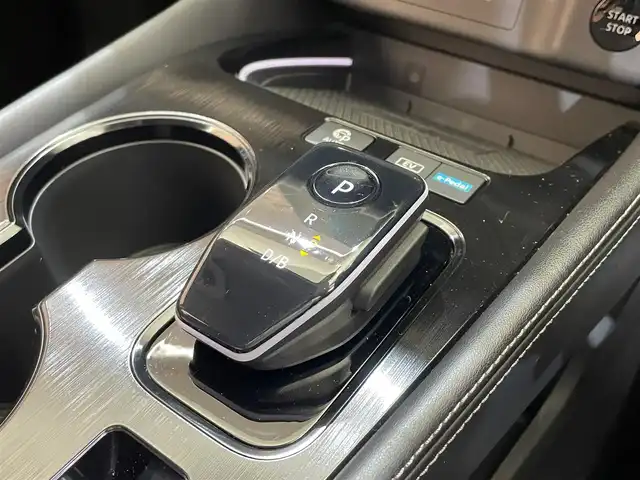 日産 エクストレイル G e－4ORCE 岩手県 2022(令4)年 2.8万km オレンジⅡ サンライズオレンジ・スーパーブラック２トーン/４WD/プロパイロット/アラウンドビューモニター/プロパイロットパーキング/ヘッドアップディスプレイ/インテリジェントルームミラー/エマージェンシーブレーキ/ワイヤレス充電/コーナーセンサー/踏み間違い衝突防止アシスト/ヒルディセントコントロール/ドライブモードセレクト/テーラーフィット素材シート/パワーシート/シートヒーター/ステアリングヒーター/12.3型ナビ/（USB/Bluetooth/フルセグ/AppleCarPlay/AndroidAuto）/ETC2.0/AC100V1500Wコンセント/LEDヘッドライト/純正１９インチアルミホイール
