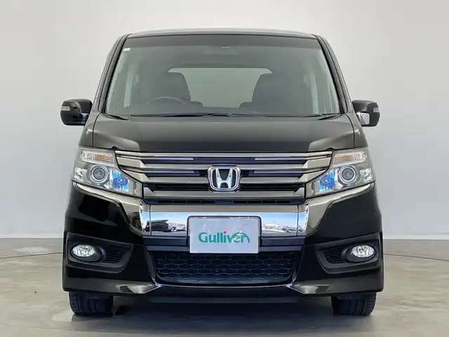 ホンダ ステップワゴン スパーダ Z クールスピリット 新潟県 2014(平26)年 2.7万km プレミアムスパークルブラックパール 純正ナビ（型式：VXM-145VFNi）/・AM/FM/CD/DVD/Bluetooth/フルセグ/バックモニター/クルーズコントロ―ル/両側パワースライドドア/3列シート/ウォークスルー/純正フロアマット/ハーフレザーシート/キセノンヘッドライト/オートライト/純正17インチAW夏タイヤ/ABS/横滑り防止機能/盗難防止装置/保証書/取扱説明書/スペアキー