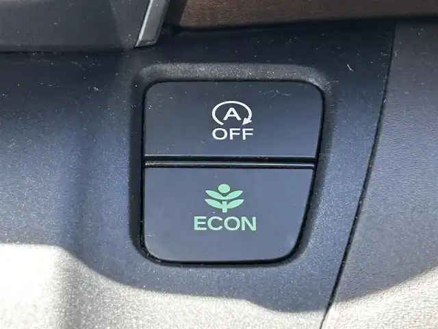 ホンダ フリード G ホンダセンシング 愛媛県 2020(令2)年 2.5万km プラチナホワイトパール 純正ディスプレイ/ドラレコ前後/クルコン/バックカメラ/シートヒーター/ETC/両側パワースライドドア/社外フロアマット/Bluetooth/スマートキー/プッシュスタート/アイドリングストップ/USB/パワーステアリング/パワーウィンドウ