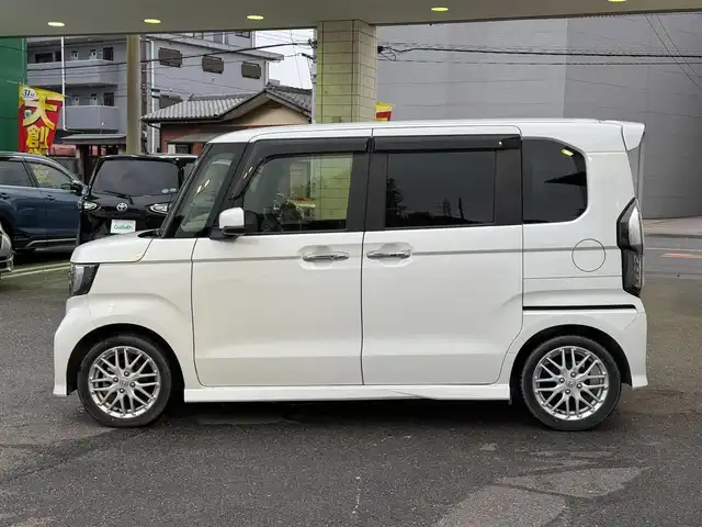 ホンダ Ｎ ＢＯＸ カスタム L ターボ 埼玉県 2021(令3)年 1.3万km プラチナホワイトパール ワンオーナー/純正8インチメモリナビ(VXU-217NBi)/フルセグテレビ/クルーズコントロール（追従機能付き)/バックカメラ/両側パワースライドドア/ETC/LEDヘッドライト/スマートキー×2