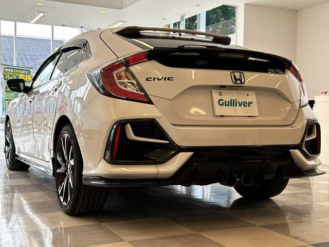 ホンダ シビック ハッチバック 岐阜県 2020(令2)年 8.9万km プラチナホワイトパール 純正ナビ7インチ/プッシュスタート/アイドリングストップ/スマートキー/クルーズコントロール/BIuetooth/バックモニター/ハーフレザーシート/前後ドライブレコーダー/純正アルミホイール/シートヒーター/レーンキープアシスト/フォグ/ターボ車/純正マット/サイドバイザー