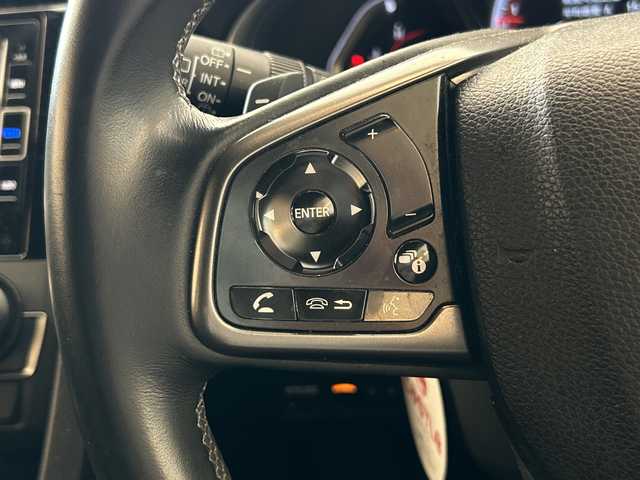 ホンダ シビック ハッチバック 岐阜県 2020(令2)年 8.9万km プラチナホワイトパール 純正ナビ7インチ/プッシュスタート/アイドリングストップ/スマートキー/クルーズコントロール/BIuetooth/バックモニター/ハーフレザーシート/前後ドライブレコーダー/純正アルミホイール/シートヒーター/レーンキープアシスト/フォグ/ターボ車/純正マット/サイドバイザー