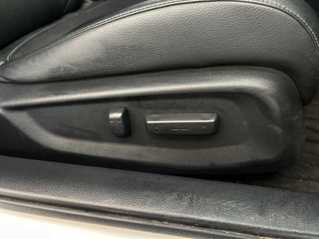 ホンダ シビック ハッチバック 岐阜県 2020(令2)年 8.9万km プラチナホワイトパール 純正ナビ7インチ/プッシュスタート/アイドリングストップ/スマートキー/クルーズコントロール/BIuetooth/バックモニター/ハーフレザーシート/前後ドライブレコーダー/純正アルミホイール/シートヒーター/レーンキープアシスト/フォグ/ターボ車/純正マット/サイドバイザー